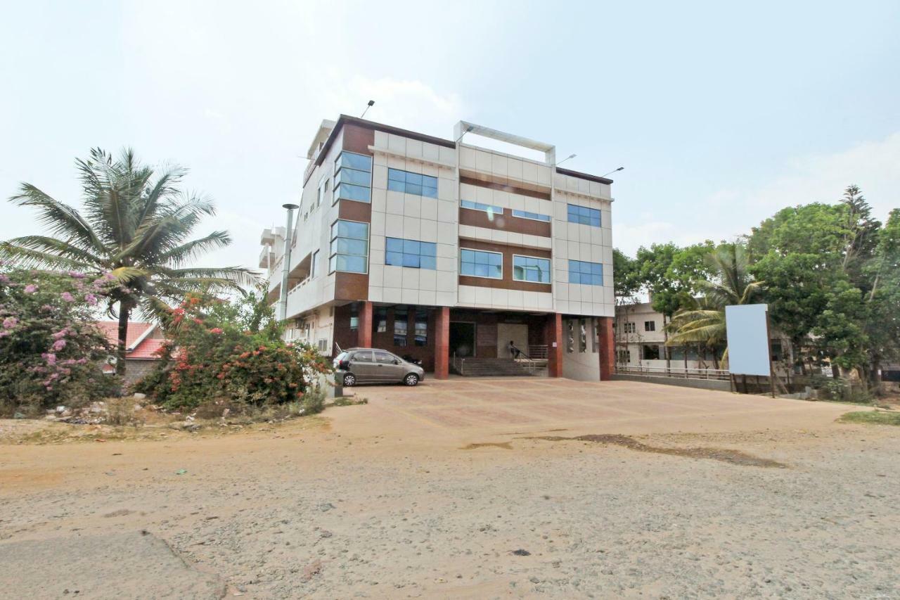 Oyo 29405 Leela Paradise Villa Hassan Exterior photo